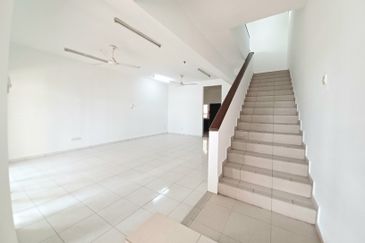 Jalan Setia Perdana U13/26D