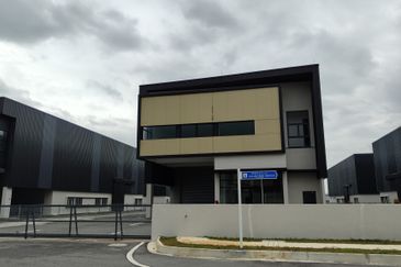 Bukit Raja Industrial Park i8b 1.5 Storey Detached Factory For Rent
