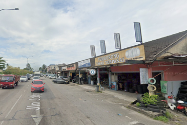 Pontian @ 2 Storey Shop House For Sale