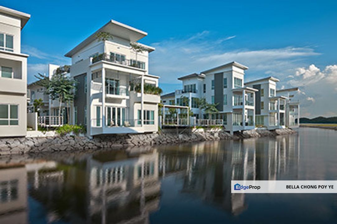 Isola Villas Bungalow Senibong Cove 3 storey Waterfront Villa For Sale