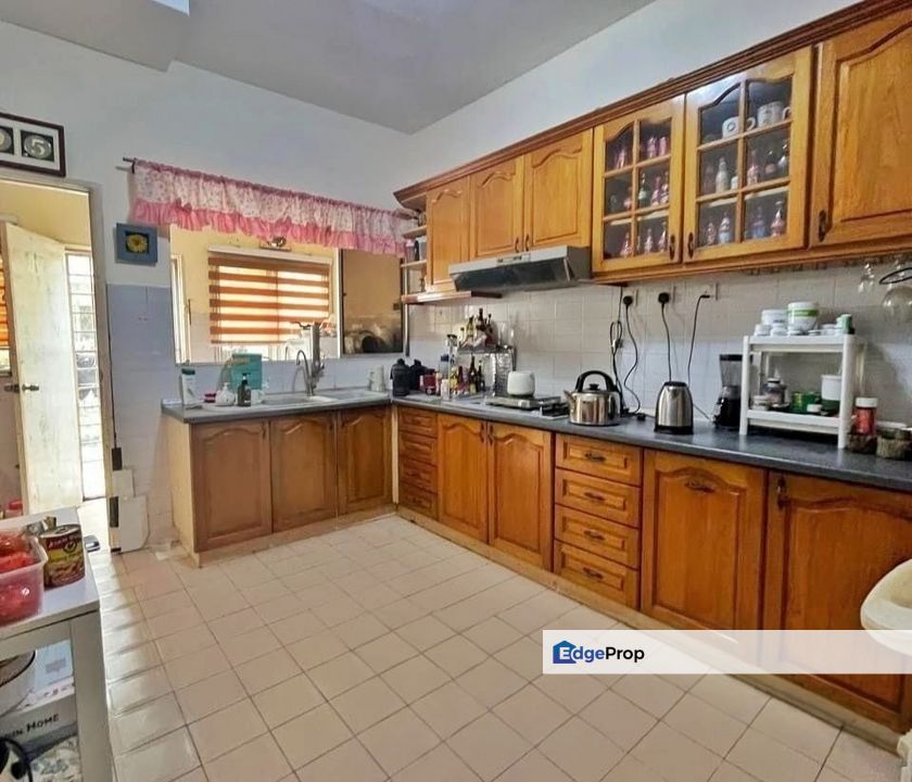 BU 3 good condition double storey house, Selangor, Petaling Jaya