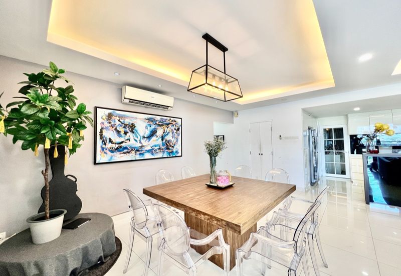 The Plaza Condominium