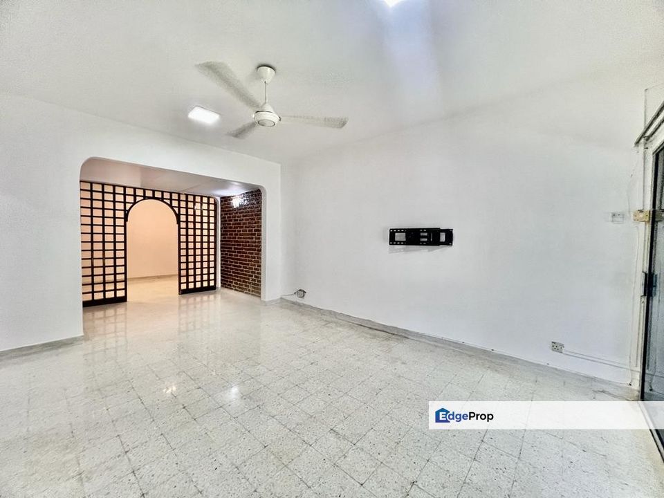 Taman Tun Dr Ismail (TTDI), Taman Tun Dr Ismail, Kuala Lumpur Great Location. Endlot, 2-Storey Terrace For Sale, Kuala Lumpur, Taman Tun Dr Ismail