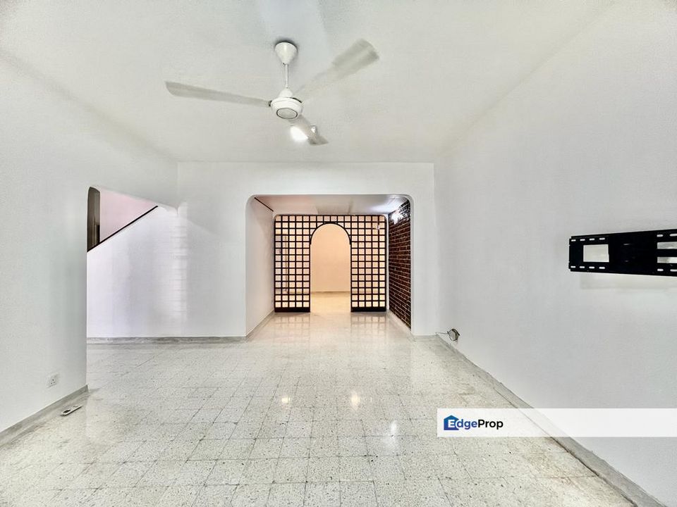 Taman Tun Dr Ismail (TTDI), Taman Tun Dr Ismail, Kuala Lumpur Great Location. Endlot, 2-Storey Terrace For Sale, Kuala Lumpur, Taman Tun Dr Ismail