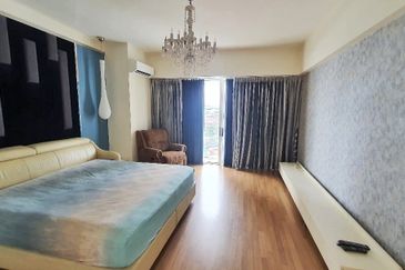 The Plaza Condominium