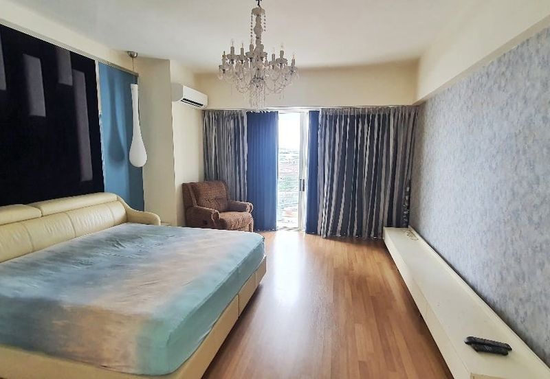 The Plaza Condominium