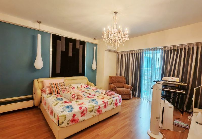 The Plaza Condominium