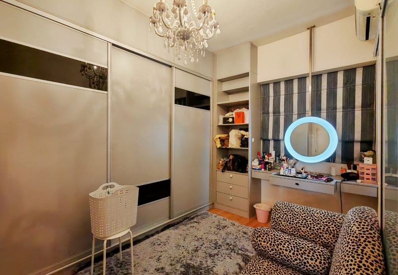 The Plaza Condominium