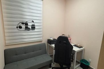 Meridin Bayvue Apartment