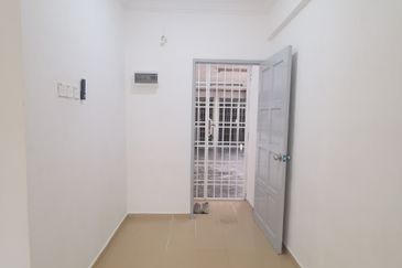 Sri Bayu Apartment