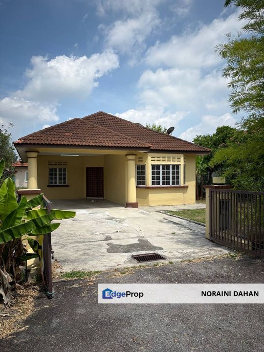  Bandar Mahkota Banting Bungalow Single Storey, Selangor, Banting
