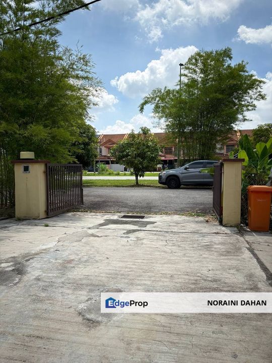  Bandar Mahkota Banting Bungalow Single Storey, Selangor, Banting