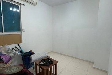 Caryota Square , Setia Tropika , 2 Storey Corner 