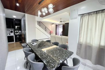 Areca Green , Setia Tropika , Double Storey Corner 