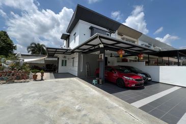 Areca Green , Setia Tropika , Double Storey Corner 