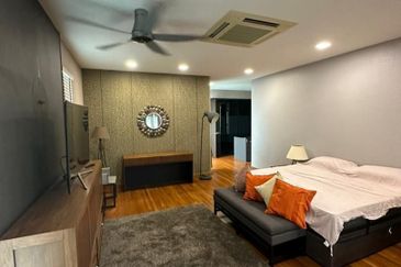 Isola Villa @ Senibong Cove