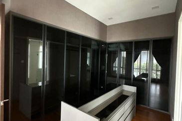 Isola Villa @ Senibong Cove