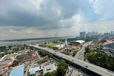 Sri Samudra Condo , Jb Town , High Floor , Below Market 