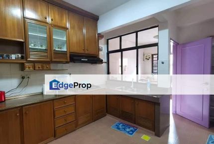 Taman Perling , 1.5 Storey , Kitchen Fully Extended , Johor, Johor Bahru