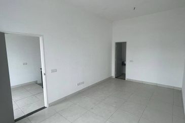 Elata Haven , Setia Tropika , Double Storey , Original 