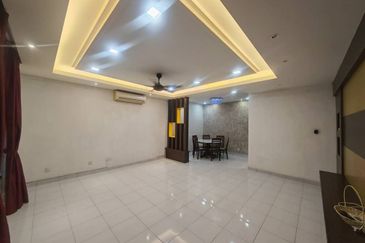 Areca Green , Setia Tropika , Double Storey , Renovated 