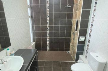 D'Grande , Bukit Indah , Double Storey Cluster 