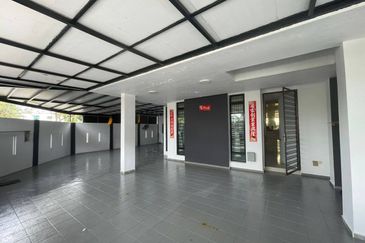 Opal Residence , 2 Storey Corner , Beside Garden 