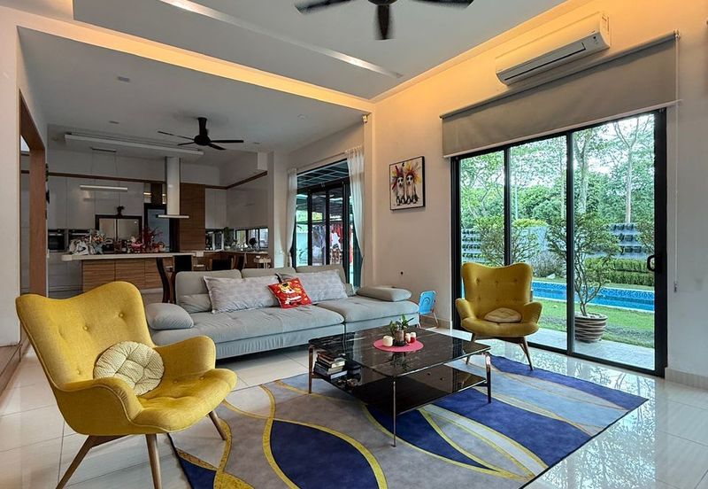 Setia Eco Garden , 2 Storey Semi D Corner , Swimming pool 