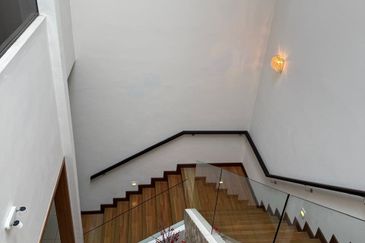 Setia Eco Garden , 2 Storey Semi D Corner , Swimming pool 