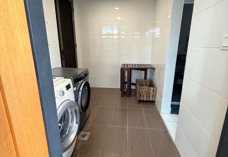 Setia Eco Garden , 2 Storey Semi D Corner , Swimming pool 