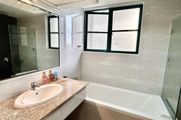 The Straits View, Bandar Baru Permas Jaya