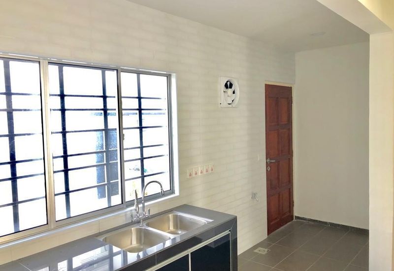 Meridin East The Greenway & The Eden