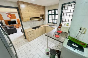 The Straits View, Bandar Baru Permas Jaya