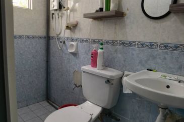 Bistari Impian Apartment @ Larkin