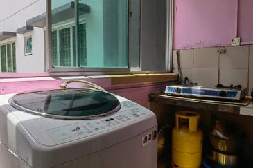 Bistari Impian Apartment @ Larkin