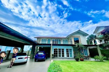 JB Town , Straits View , Double Storey Bungalow