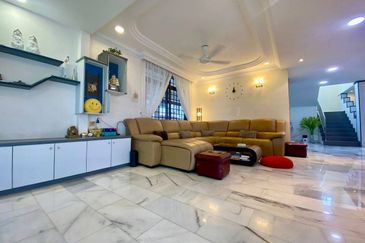 Taman Nong Chik Heights