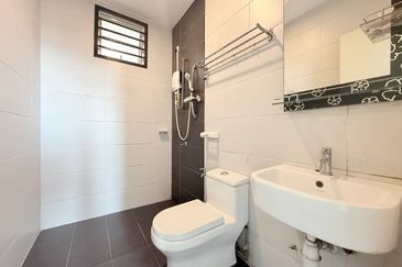 Nusa Heights (Nusa Puncak)