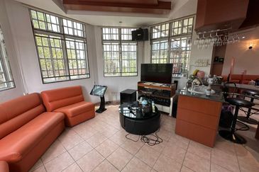 Johor Jaya , Rosmerah Heights , 2 Storey Bungalow 