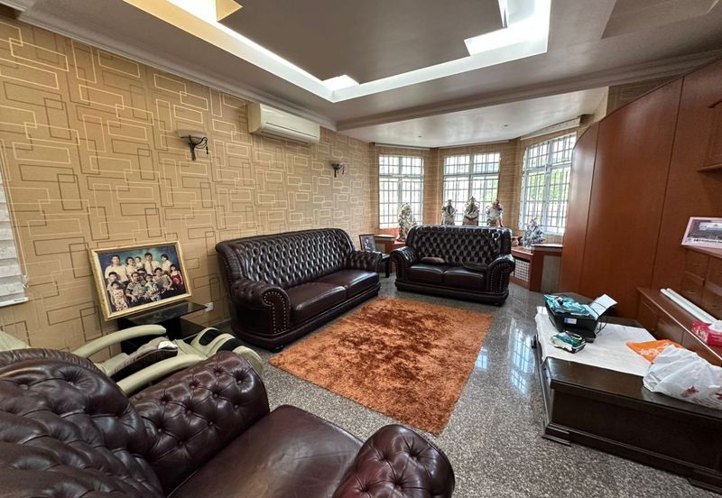 Johor Jaya , Rosmerah Heights , 2 Storey Bungalow 