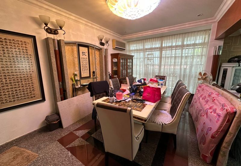 Johor Jaya , Rosmerah Heights , 2 Storey Bungalow 