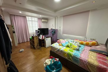 Johor Jaya , Rosmerah Heights , 2 Storey Bungalow 