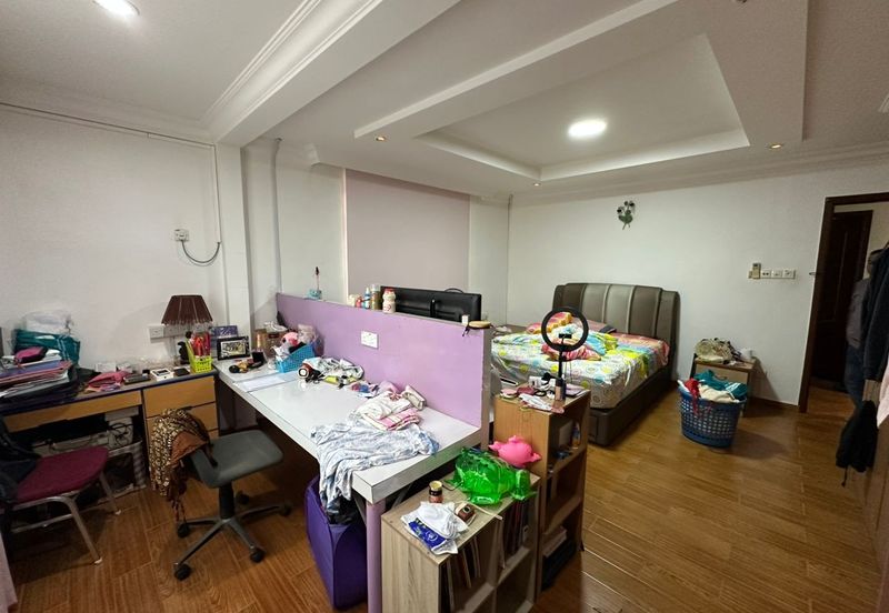 Johor Jaya , Rosmerah Heights , 2 Storey Bungalow 