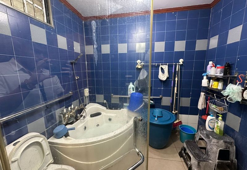 Johor Jaya , Rosmerah Heights , 2 Storey Bungalow 