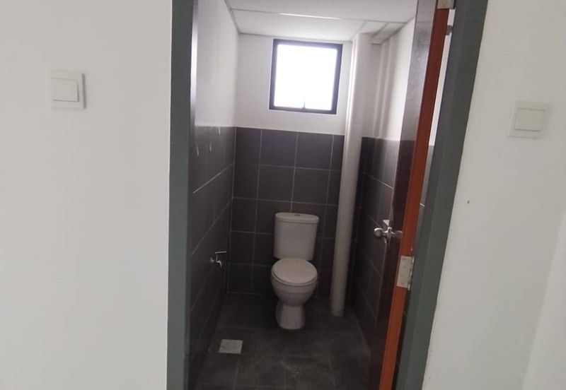 Meridin East , Double Storey Shoplot 