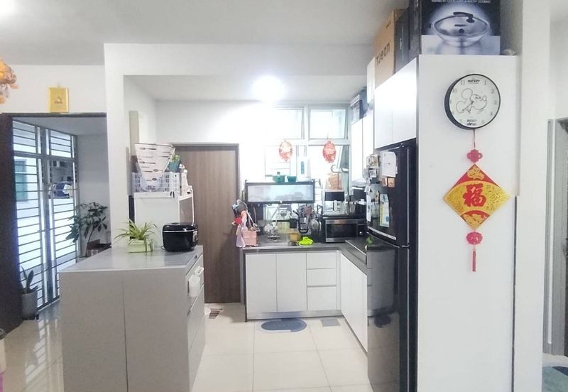 SKS Habitat Apartment, Larkin