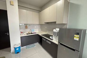 Baypoint @ Country Garden Danga Bay