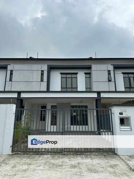 Meridin East , Double Storey , Acacia , Johor, Pasir Gudang