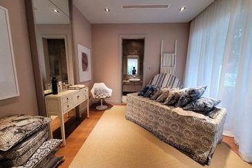 Emerald Bay @ Puteri harbour