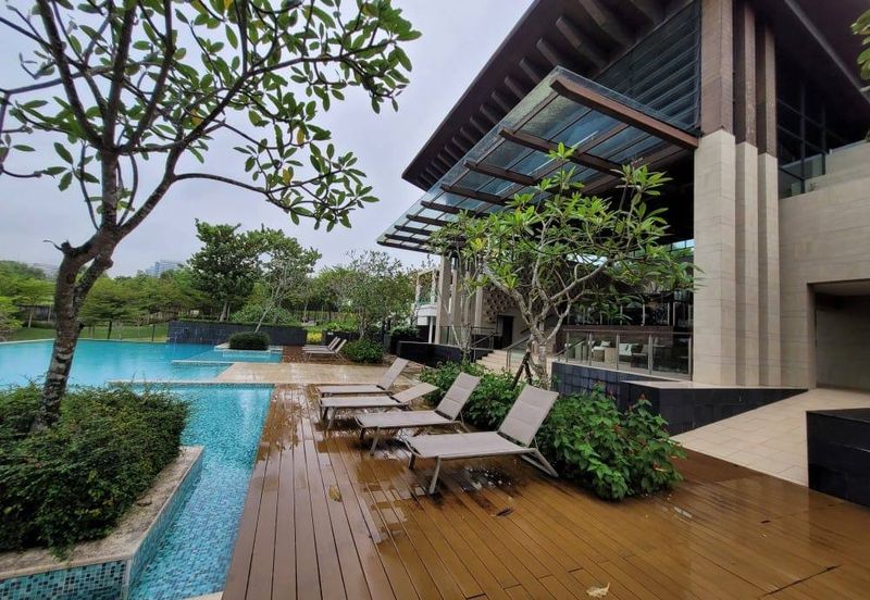 Emerald Bay @ Puteri harbour